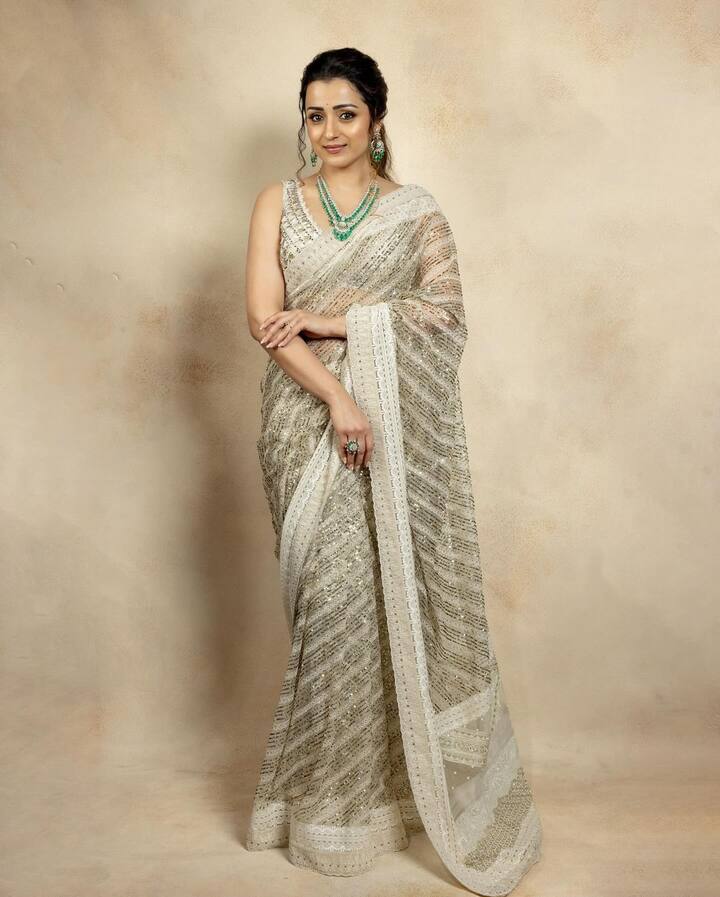 சில ஆண்டுகளாக பெரிதாக வெற்றியை காணாத த்ரிஷா, பொன்னியின் செல்வன், லியோ திரைப்படங்களுக்கு பிறகு மீண்டும் அவரின் அரியாசனத்தில் அமர்ந்தார்.