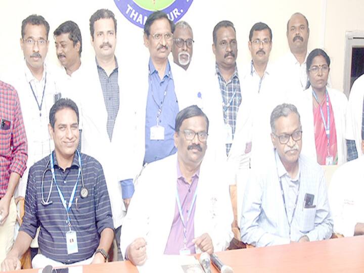 Thanjavur news Kudos to the medical team for saving the kidney affected girl from snake bite TNN பாம்பு கடித்து சிறுநீரகம் பாதித்த சிறுமி; காப்பாற்றிய மருத்துவக் குழுவினருக்கு பாராட்டு 