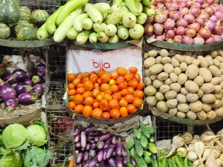 Vegetables price list december 1 2023 chennai koyambedu market Vegetables Price: தொடரும் மழை.. காய்கறி வரத்தில் மாற்றம்! விலை நிலவரம் என்ன?