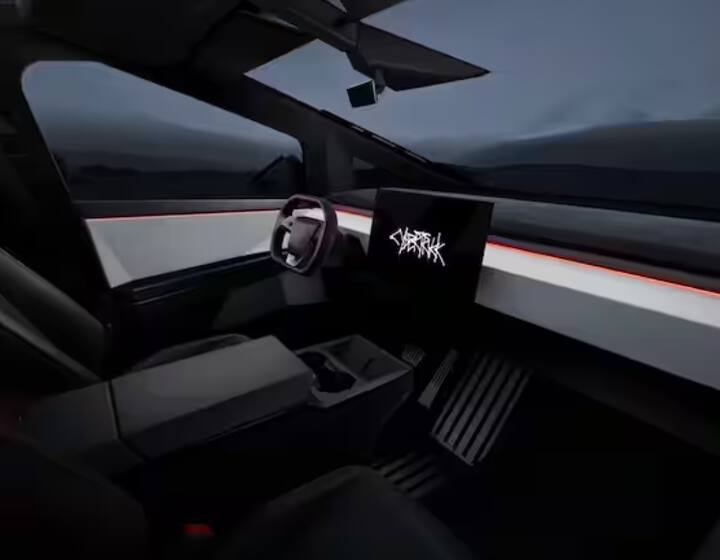 ਇਸ ਦੀਆਂ ਕੁਝ ਖਾਸ ਵਿਸ਼ੇਸ਼ਤਾਵਾਂ ਦੀ ਗੱਲ ਕਰੀਏ ਤਾਂ ਇਸ 5 ਸੀਟਰ ਵਿੱਚ ਟਾਇਰ ਹਨ ਜੋ ਸਾਰੇ ਖੇਤਰਾਂ ਵਿੱਚ ਬਿਹਤਰ ਪ੍ਰਦਰਸ਼ਨ ਪ੍ਰਦਾਨ ਕਰਦੇ ਹਨ। ਜਦੋਂ ਕਿ ਇਸ ਵਿੱਚ ਮੌਜੂਦ ਜ਼ਬਰਦਸਤ ਲਾਈਟ ਬਾਰ ਫੁੱਟਬਾਲ ਦੇ ਪੰਜ ਮੈਦਾਨਾਂ ਨੂੰ ਰੌਸ਼ਨ ਕਰਨ ਦੇ ਸਮਰੱਥ ਹੈ। ਬੇਸ਼ੱਕ, ਇੱਕ ਸਟੇਨਲੈੱਸ ਸਟੀਲ ਐਕਸੋਸਕੇਲਟਨ ਹੋਣ ਦਾ ਮਤਲਬ ਹੈ ਕਿ ਡੈਂਟਾਂ ਦੀ ਆਸਾਨੀ ਨਾਲ ਮੁਰੰਮਤ ਕੀਤੀ ਜਾ ਸਕਦੀ ਹੈ।