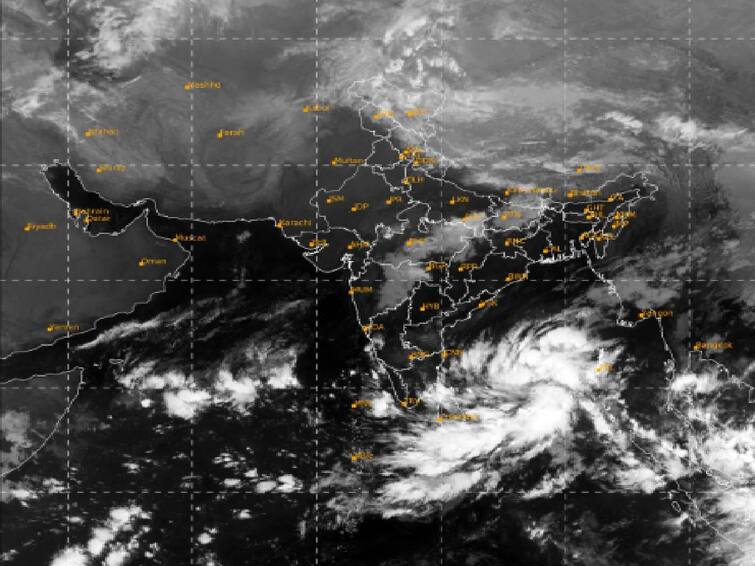 Well Marked Low Pressure Area over Southeast Bay of Bengal moved west-northwestwards during past 12 hours, concentrated into a Depression imd TN Rain Alert: வங்கக்கடலில் உருவான காற்றழுத்த தாழ்வு மண்டலம்.. சென்னையை ஒட்டி கரையை கடக்கும் என அறிவிப்பு..