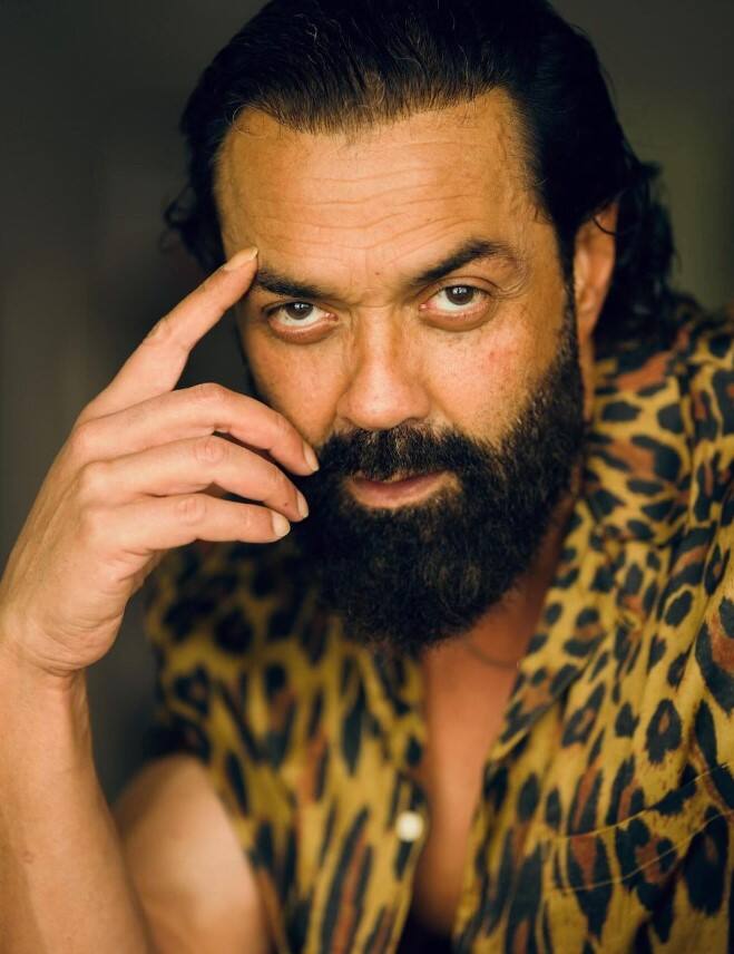 जी हां, एनिमल में बॉबी देओल का ट्रांसफॉर्मेशन सोशल मीडिया पर चर्चा का विषय बना हुआ है. फिल्म में उनकी शानदार बॉडी को देखकर लग रहा है कि उन्होंने इसके लिए कड़ी मेहनत की है.