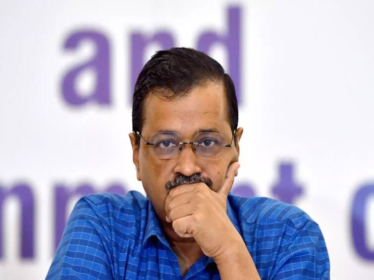 AAP Starts Public opinion Poll On Whether Arvind Kejriwal Should Resign Or Not Kejriwal Resign: முதலமைச்சர் பதவியை ராஜினாமா செய்கிறாரா அரவிந்த் கெஜ்ரிவால்? டெல்லி அரசியலில் பரபரப்பு