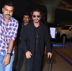 Shah Rukh Khan Airport Look: એરપોર્ટ પર શાહરૂખ ખાનની ગ્રાન્ડ એન્ટ્રી, ઓલ-બ્લેક લૂકમાં ડેશિંગ લાગ્યો કિંગ ખાન
