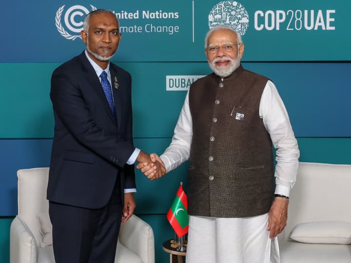 PM Modi met Maldives President Mohamed Muizzu on COP28 World Climate Action Summit on Friday पीएम मोदी ने मालदीव के नए राष्ट्रपति मोहम्मद मुइज्जू से की मुलाकात, क्यों अहम है ये बैठक?