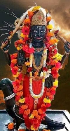 Shani Dev: શનિ દેવના પ્રકોપથી બચવા માંગો છો તો તરત જ છોડી દો આ કામ