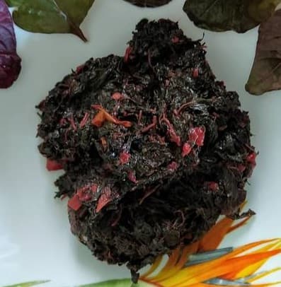 লালশাক রক্ত পরিশোধনকারী বৈশিষ্ট্যের অধিকারী। এই শাক আপনার শীতকালীন খাদ্যতালিকায় যোগ করলে তা স্বাস্থ্যকর ত্বক এবং বিশুদ্ধ রক্ত তৈরিতে অবদান রাখে। বুঝতেই পারছেন, লাল রঙের এই শাক আপনার জন্য কতটা প্রয়োজনীয়?