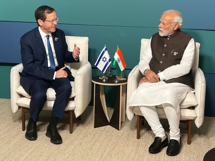 PM Modi Israel President Isaac Herzog Talks About Palestine Hamas Issue In Sideline With COP28