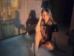 Yuzvendra Chahal's Wife & YouTuber Dhanashree Verma Embraces December With Adorable Pics