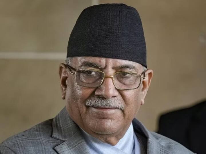 Nepal Airlines flight with PM Prachanda took off ahead of time 31 passengers missed their flight Nepal Airlines: नेपाल के प्रधानमंत्री को करनी थी दुबई की यात्रा, 31 यात्रियों को छोड़ समय से पहले उड़ गया विमान