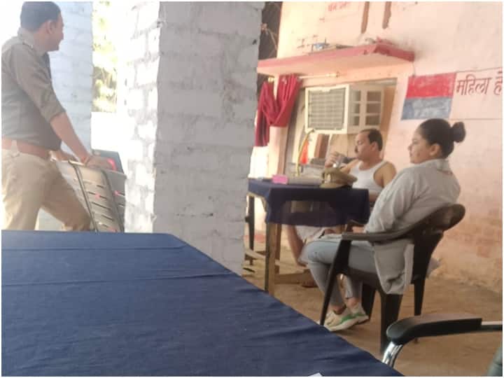 police station incharge was seen sitting at women help desk wearing a vest and towel in Kanpur ANN Kanpur News: थाने के अंदर महिला हेल्प डेस्क पर बनियान-गमछा पहन बैठे दिखे SHO, वीडियो वायरल होने पर गिरी गाज