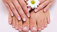 'या' कारणांमुळे तुमची नखं वारंवार तुटतात; 'अशी' काळजी घ्या