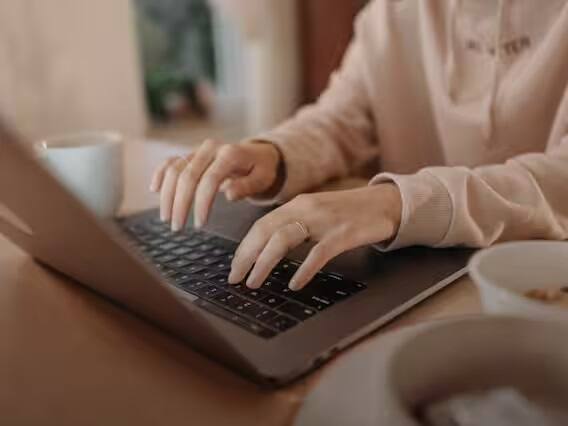 તમે જમણી બાજુએ ફેમિલી મેમ્બરમાં ટેબ કરો અને તમામ લાભાર્થીઓના નામ ઉમેરો.