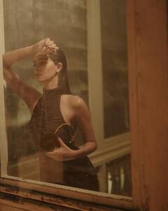 Ananya Panday Is Wowing Everyone In A Figure-Hugging Dress; SEE PICS