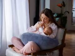 Breastfeeding: ਬ੍ਰੈਸਟਫੀਡਿੰਗ ਕਰਵਾਉਣ ‘ਤੇ ਕਦੇ ਨਹੀਂ ਹੋਵੇਗੀ ਇਹ ਬਿਮਾਰੀ, ਜਾਣੋ ਹੋਰ ਵੀ ਫਾਇਦੇ