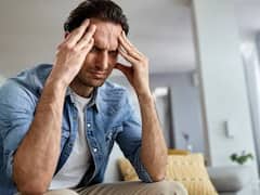 Morning Headache Causes: सिर की दाईं तरफ रहता है दर्द और भारीपन तो संभल जाए, गंभीर बीमारी के संकेत