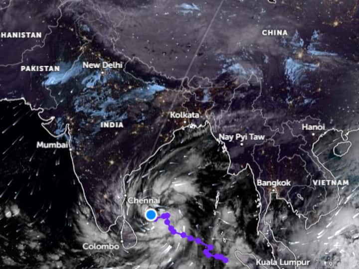 Cyclone Michaung to make landfall on Dec 5 in coastal Andhra heavy rain warning 5 दिसंबर को आंध्र प्रदेश के तट से टकराएगा मिचौंग, भारी बारिश की चेतावनी के बीच मछुआरों को समुद्र में जाने की मनाही