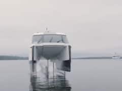 World First Flying Ship Candela P-12: समुद्र में भी इंसानों ने की उड़ने की तैयारी, स्वीडन ने टेस्ट किया दुनिया का पहला फ्लाईंग शिप, देखें तस्वीरें