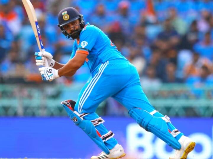 Rohit Sharma scored 926 runs through boundaries from 1255 runs he scored in ODIs in 2023 sports news Rohit Sharma: इस साल महज छक्के और चौकों से रोहित शर्मा ने बना डाले इतने रन, आंकड़े देख हो जाएंगे हैरान