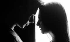 Micro Cheating: সামান্য ঘটনা বলে এড়িয়ে যাচ্ছেন হয়ত, সম্পর্কে ঠকছেন না তো! Micro Cheating কী জানুন