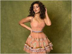 Seerat Kapoor Photos: సముద్రంలో పగడపు ముత్యంలా ఉందా? ఆ క్యాప్షన్ చూస్తే... 