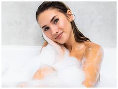 नहाने का पानी कितना गर्म होना चाहिए? नहाते समय जरूर बरतें ये सावधानियां