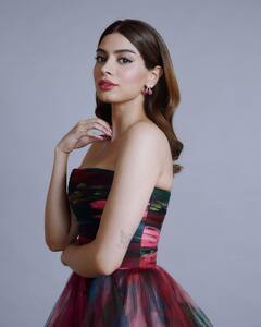 PHOTO: खुशी कपूरचा हॉट अंदाज, फोटो पाहून चाहते घायाळ!