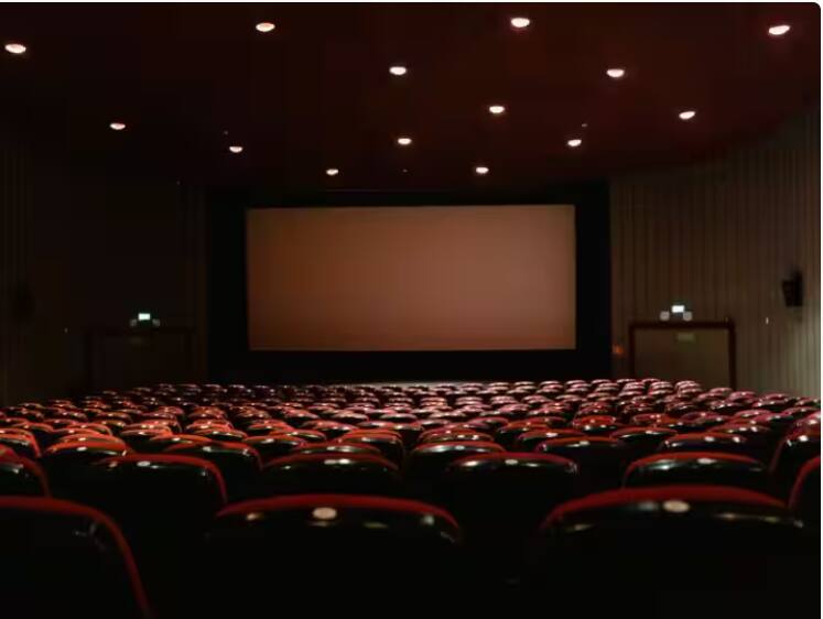 ਕੀ ਤੁਸੀਂ ਕਦੇ ਸੋਚਿਆ ਹੈ ਕਿ ਬਾਲੀਵੁੱਡ ਫਿਲਮਾਂ ਅਕਸਰ ਸ਼ੁੱਕਰਵਾਰ ਨੂੰ ਹੀ ਕਿਉਂ ਹੁੰਦੀਆਂ ਨੇ ਰਿਲੀਜ਼ ?