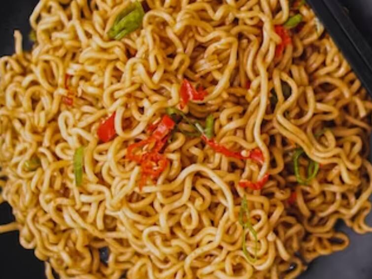 Homemade Atta Maggi Noodles Recipe Know here Atta Maggi Noodles: வீட்டிலேயே ஆட்டா மேகி நூடுல்ஸ் தயாரிக்கலாம்! செய்முறை இதோ!