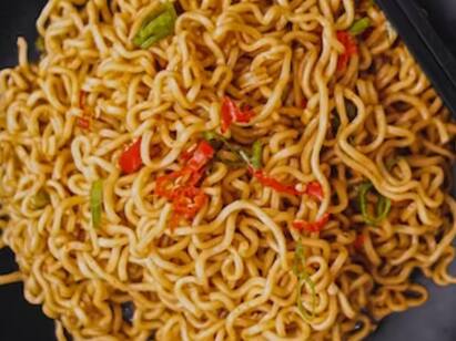 Homemade Atta Maggi Noodles Recipe Know here Atta Maggi Noodles: வீட்டிலேயே ஆட்டா மேகி நூடுல்ஸ் தயாரிக்கலாம்! செய்முறை இதோ!