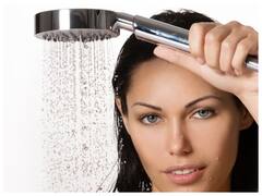 नहाने का पानी कितना गर्म होना चाहिए? नहाते समय जरूर बरतें ये सावधानियां