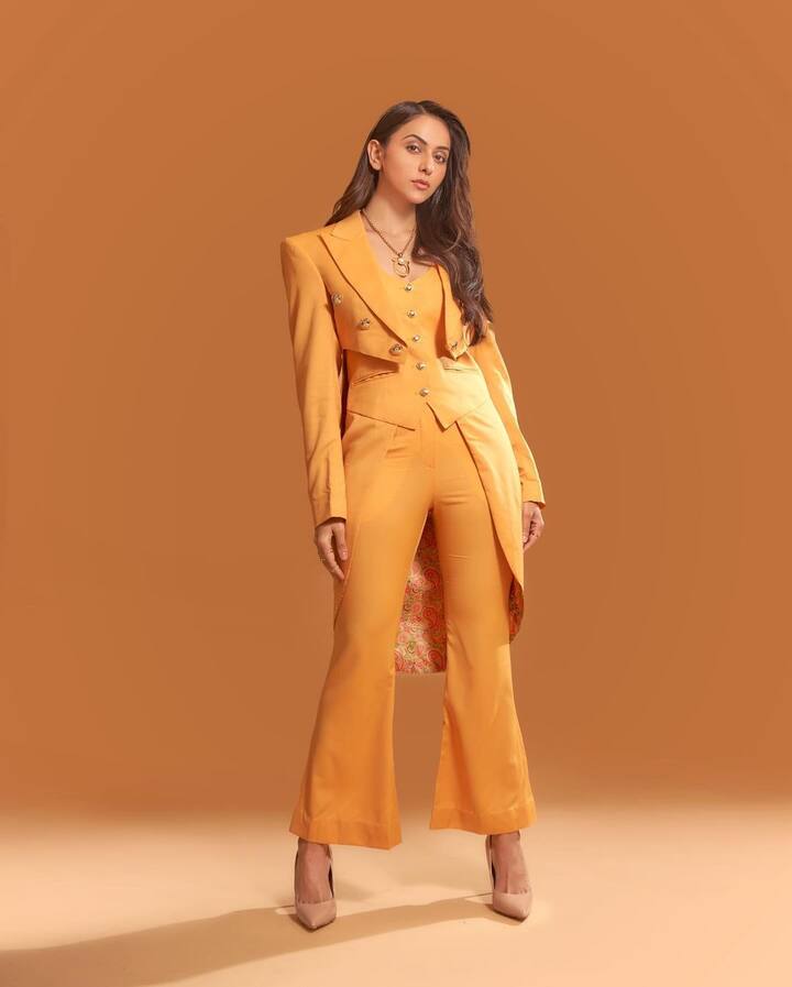 Rakul Preet Singh sported an absolutely stunning three-piece ensemble including a corset, sharp blazer and tailored trousers.