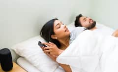 Micro Cheating: সামান্য ঘটনা বলে এড়িয়ে যাচ্ছেন হয়ত, সম্পর্কে ঠকছেন না তো! Micro Cheating কী জানুন