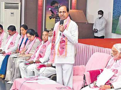 CM KCR National Politics Future: తెలంగాణ ఎన్నికల్లో ఓటమితో కేసీఆర్ జాతీయ రాజకీయాల ప్లాన్ ఏంటి..?