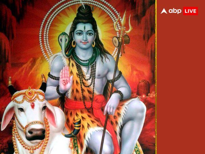 सोमवार का व्रत शिव जी और चंद्र देव को समर्पित है. सुख-समृद्धि और मन की शांति के लिए सोमवार का व्रत रखना चाहिए. सोमवार का व्रत रखने से भोलनाथ प्रसन्न होते हैं और आशीर्वाद देते हैं.