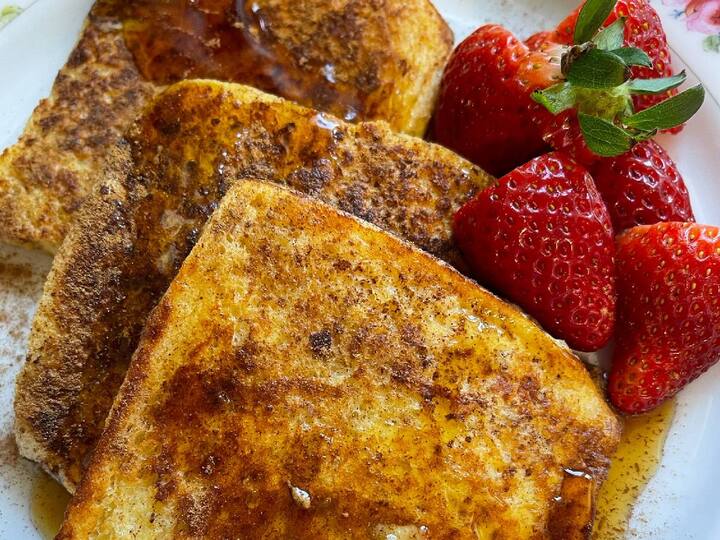 French Toast: சுவையான பிரெஞ்ச் டோஸ்ட் எப்படி செய்வதென்று பார்க்கலாம்.