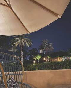 Pakistani Actor Hania Aamir Hangs Out With Rapper Badshah; Check Out The Pics