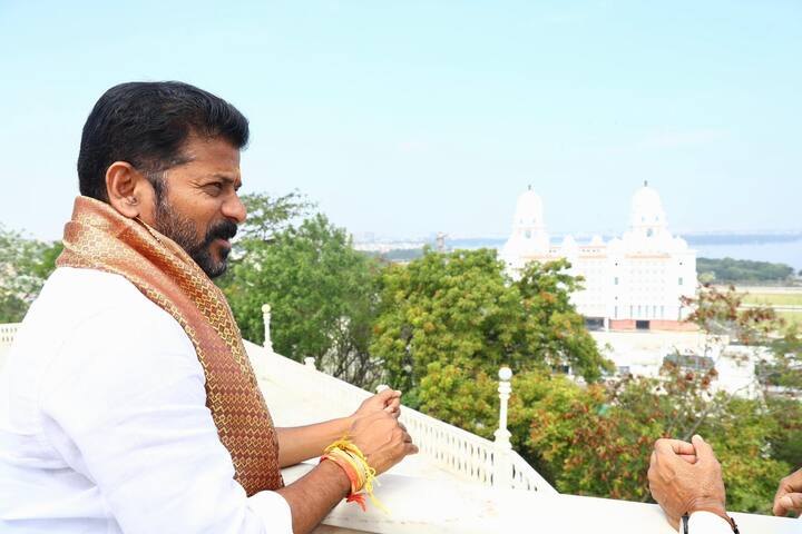 2009, 2014 అసెంబ్లీ ఎన్నికల్లో కొడంగల్ నుంచే టీడీపీ తరఫున పోటీ చేసి రేవంత్ ఎమ్మెల్యేగా గెలిచారు.
