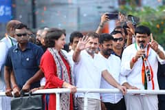 సీఎం రేసులో రేవంత్ - విద్యార్థి నేతగా ప్రస్థానం ప్రారంభం!