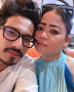 Bharti Singh 6th Wedding Anniversary: वेडिंग एनिवर्सरी पर पति हर्ष संग कोजी हुई कॉमेडी क्वीन भारती सिंह, किस करते हुए शेयर की तस्वीरें