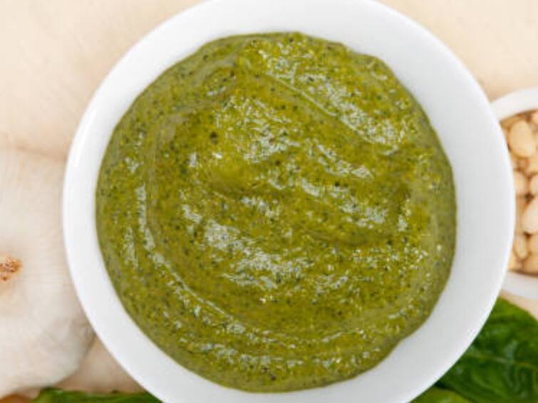 coriander leaves chutney recipe procedure Coriander Leaves Chutney: கொத்தமல்லி சட்னியை இப்படி செய்து பாருங்க! எக்ஸ்ட்ரா 2 தோசை சாப்பிட தோணும்!