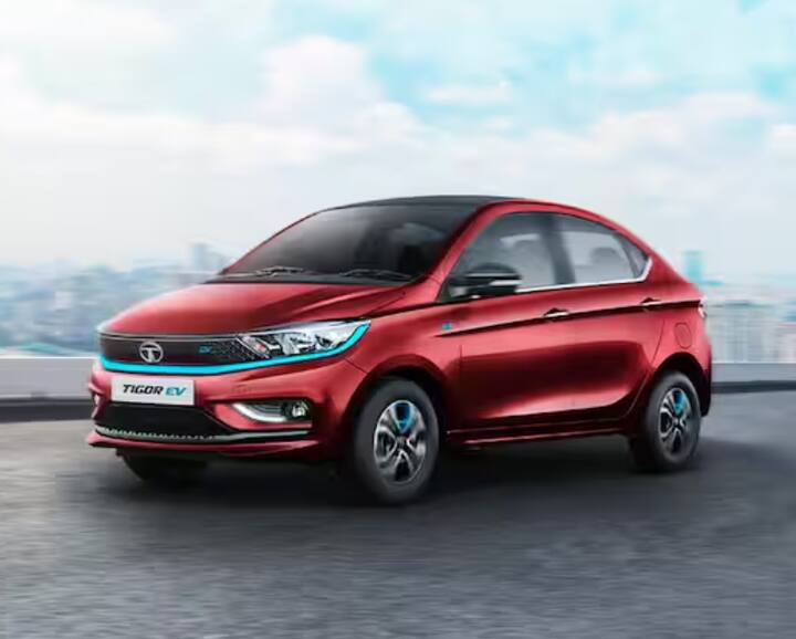 ਟਾਟਾ ਟਿਗੋਰ ਈਵੀ ਵੀ ਬਿਹਤਰ ਵਿਕਲਪ ਵਜੋਂ ਉਪਲਬਧ ਹੈ। ਇਸ ਵਿੱਚ 26 kWh ਦੀ ਬੈਟਰੀ ਪੈਕ ਹੈ, ਇਹ 306 ਕਿਲੋਮੀਟਰ ਦੀ ਰੇਂਜ ਦੇਣ ਵਿੱਚ ਸਮਰੱਥ ਹੈ। ਇਹ ਕਾਰ ਗਲੋਬਲ ਨਿਊ ਕਾਰ ਅਸੈਸਮੈਂਟ ਪ੍ਰੋਗਰਾਮ (GNCAP) ਤੋਂ 4 ਸਟਾਰ ਰੇਟਿੰਗ ਦੇ ਨਾਲ ਆਉਂਦੀ ਹੈ। ਇਸ ਦੀ ਐਕਸ-ਸ਼ੋਰੂਮ ਕੀਮਤ 12.49 ਲੱਖ ਤੋਂ 13.75 ਲੱਖ ਰੁਪਏ ਹੈ।