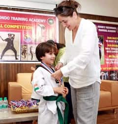 Pics: 7 साल की उम्र में Taimur ने जीता ताइक्वांडो कॉम्पटीशन में  Gold मेडल, खुशी से झूम उठी मम्मी करीना कपूर