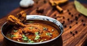 म्हणून, मांसाहारी पदार्थ नेहमी ताजे खावे. तज्ञांच्या मते, या उच्च प्रथिनयुक्त अन्नामध्ये नायट्रोजन असते, जे पुन्हा गरम केल्यास हानिकारक ठरू शकते.