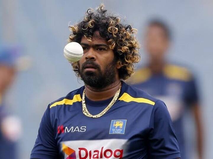 श्रीलंका के पूर्व स्पिनर लसिथ मलिंगा इस लिस्ट में पांचवें नंबर पर हैं. इनके नाम 84 मैचों में 107 विकेट दर्ज हैं.