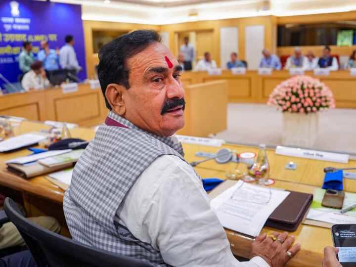 मध्य प्रदेश के गृह मंत्री मंत्री नरोत्तम मिश्रा दतिया विधानसभा से चौथी बार चुनाव लड़ रहे हैं.