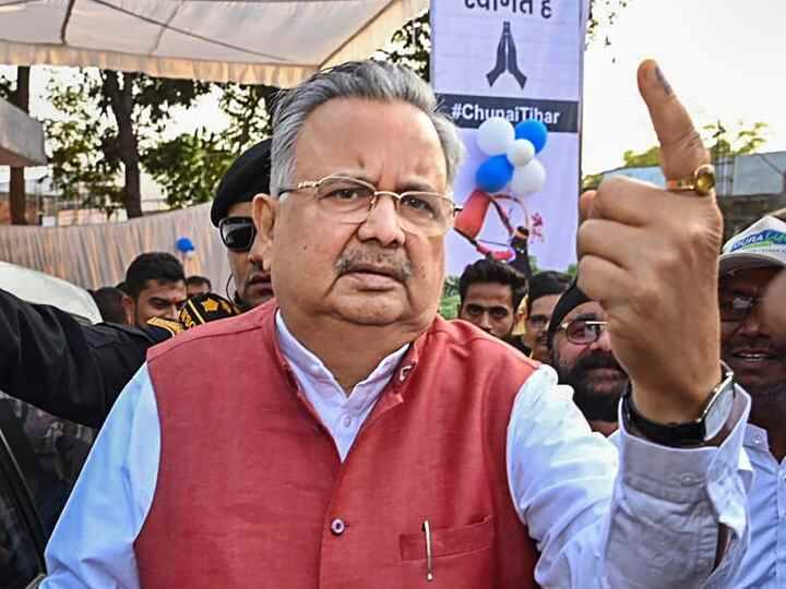 छत्तीसगढ़ की राजनांदगांव सीट हाई प्रोफाइल मानी जा रही है क्योंकि यहां से राज्य के पूर्व मुख्यमंत्री रमन सिंह उम्मीदवार हैं.