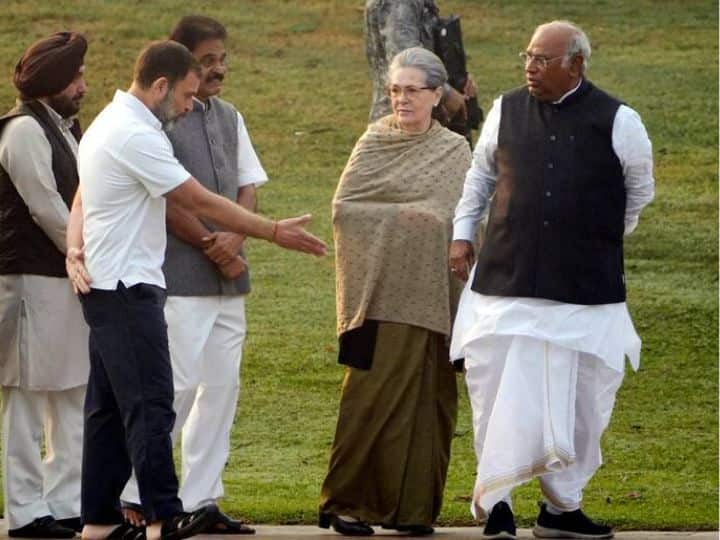 Rahul Gandhi and Kharge 3 mistakes which ruined Congress fortunes Mp Rajasthan Or CG Election Results ABPP कांग्रेस फिर हार गई चुनाव, हर बार वहीं 3 बड़ी गलतियां क्यों नहीं देख पाते राहुल गांधी