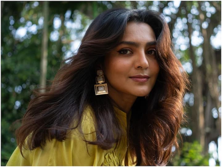 Dhootha Web Series actress: అక్కినేని నాగచైతన్య నటించిన ఫస్ట్ వెబ్ సిరీస్ 'దూత'. దీంతో మలయాళ నటి పార్వతి తెలుగుకు పరిచయం అయ్యారు. (Image Courtesy:  par_vathy / instagram)