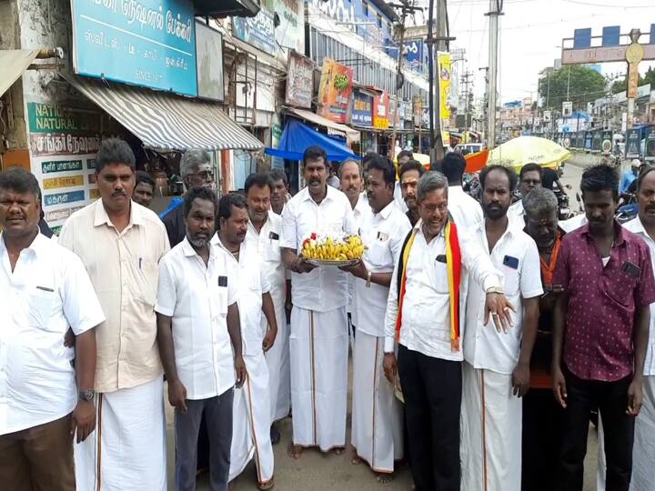 Vijayakanth health party members  pray for worship at Vella Vinayagar Temple in Dindigul TNN திண்டுக்கல் வெள்ள விநாயகர்  கோயிலில் விஜயகாந்த் பூரண நலம் பெற வேண்டி  தேமுதிகவினர் வழிபாடு
